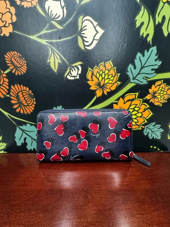 Gucci Heart Print Zip Around Wallet – Navy & Red with COA - Picture 4 of 11